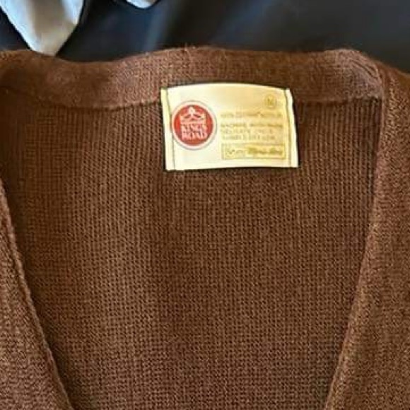 Cardigan sweaters - Picture 2 of 3